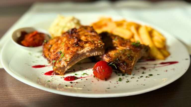 Spare Ribs in süß-würziger Honig-Bier-Marinade