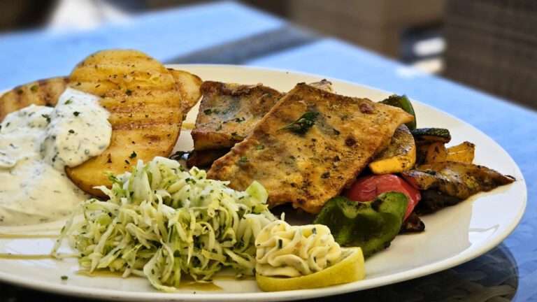 Kross auf der Haut gegrilltes Zanderfilet